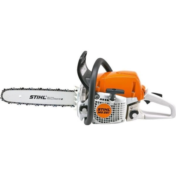 A powerful saw with an anti-vibration system, single-lever control, an innovative air filtration system