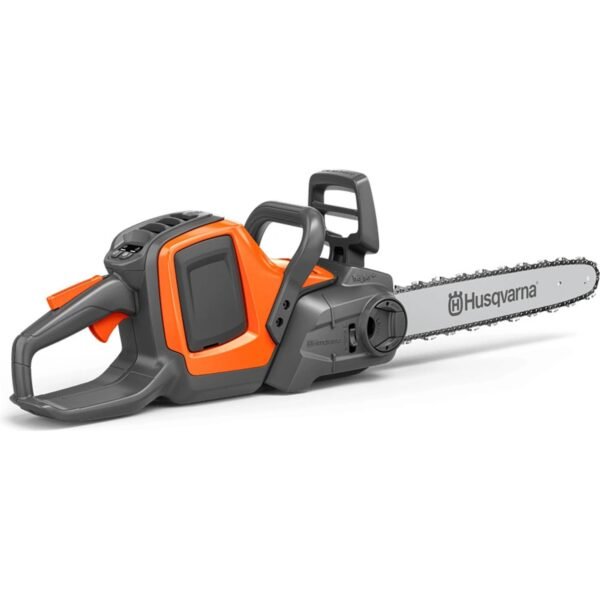 An easy-to-use chainsaw with excellent cutting performance The Husqvarna 240i cordless chainsaw has been developed to ensure high performance and ease of use.