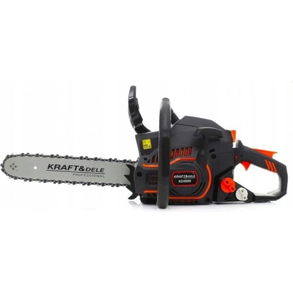 Universal - ideal for household and forestry work. A strong, durable and reliable chainsaw that will meet the highest demands.
