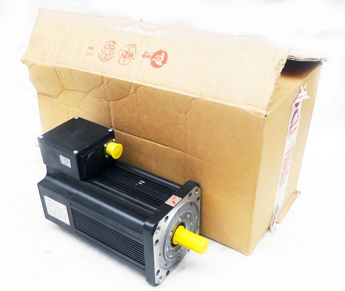 MOOG T-2-M4-030-00-16-15 servomotor 3,00kW