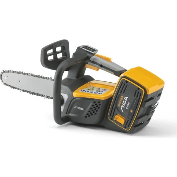 With the STIGA PR 700e 48V battery chainsaw, you can enjoy unlimited movement with less noise, lower vibrations, zero emissions and only a few engine maintenance requirements!