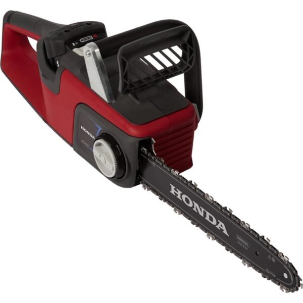 Quiet, light and easy-to-use chainsaw with a 35 cm bar. This HONDA cordless saw sufficiently fulfills the demands for high performance, safety and working comfort